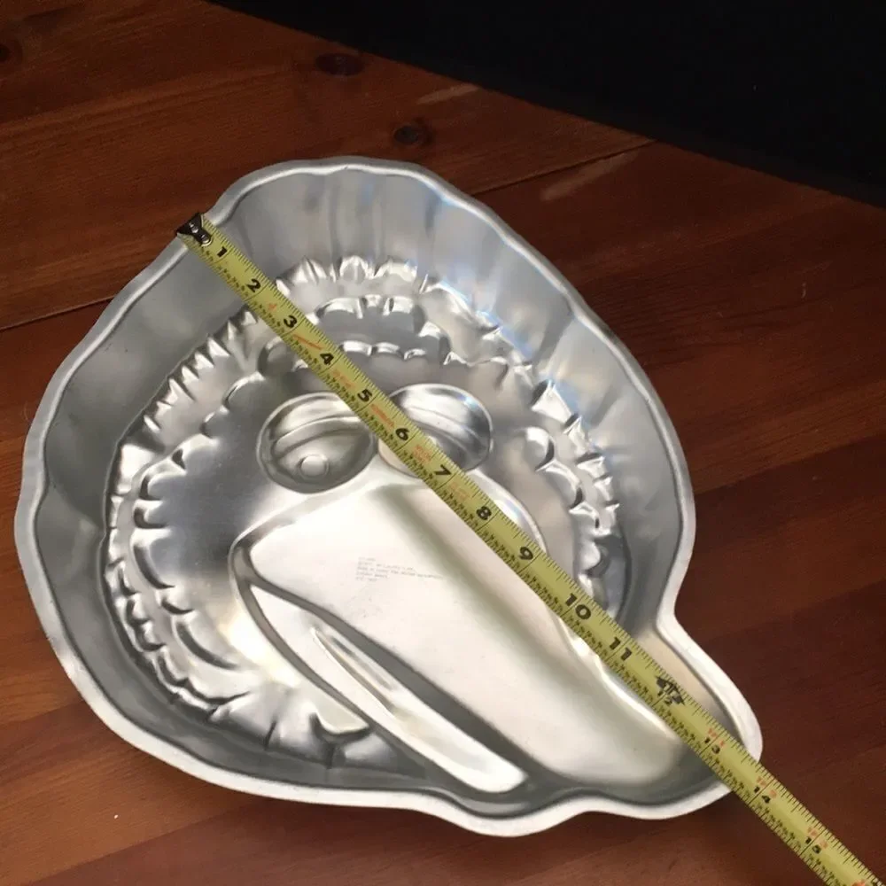 Wilton Vintage Big Bird Cake Pan 502-7407
